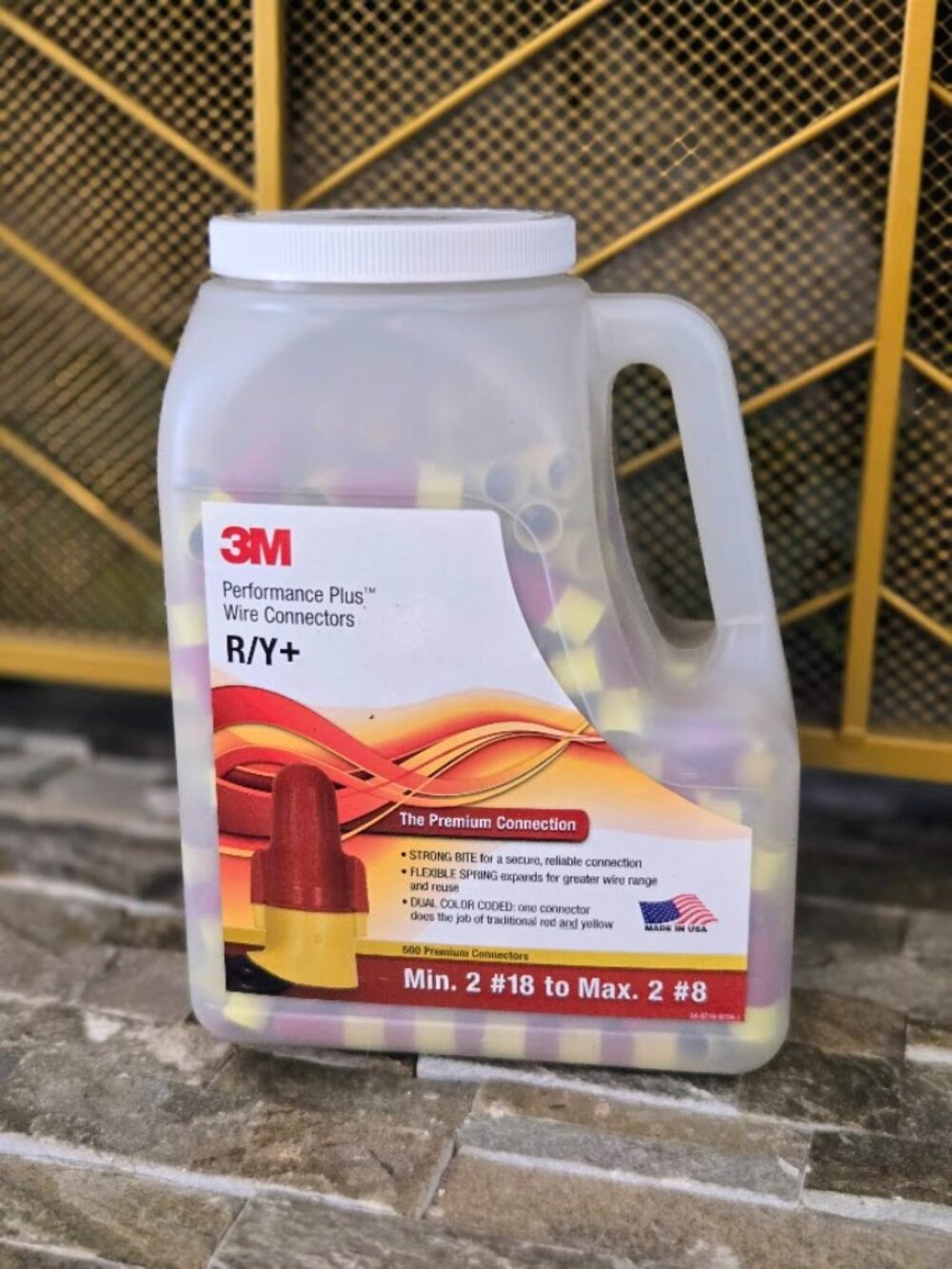 3M Performance Plus Wire Connectors R/Y+ Jug 500, 22-8 AWG